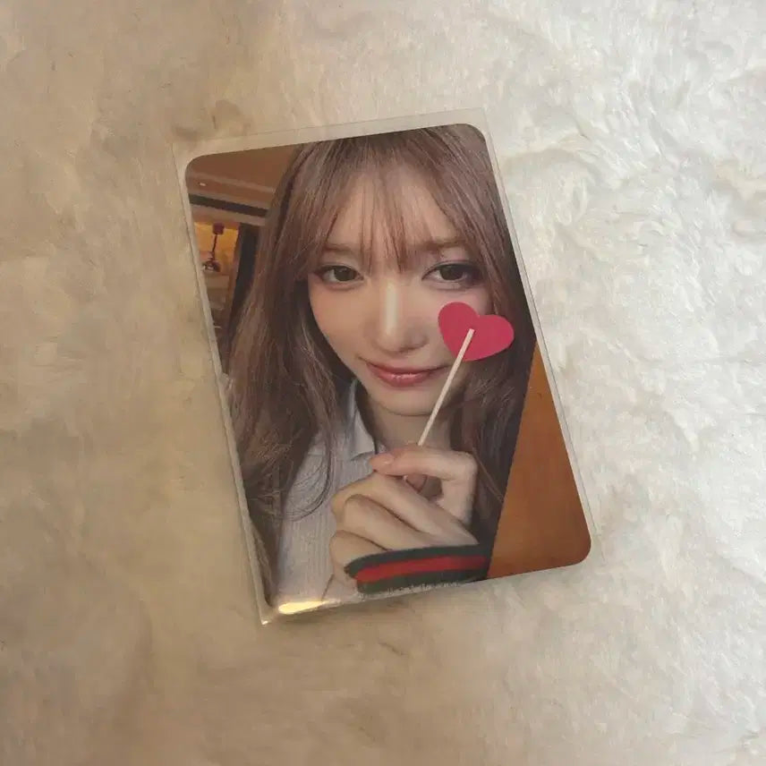 아이브 이서 하트 컨패티 포카 판매해요 사웨 럭드