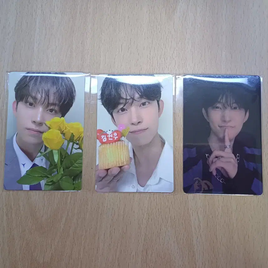 김건우 전시회 포카