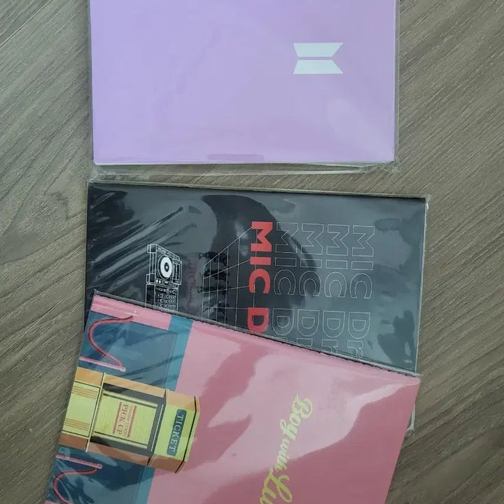 방탄소년단  BTS 노트5권 로고 3권 + 작은시1권 +마익드뢉 1권
