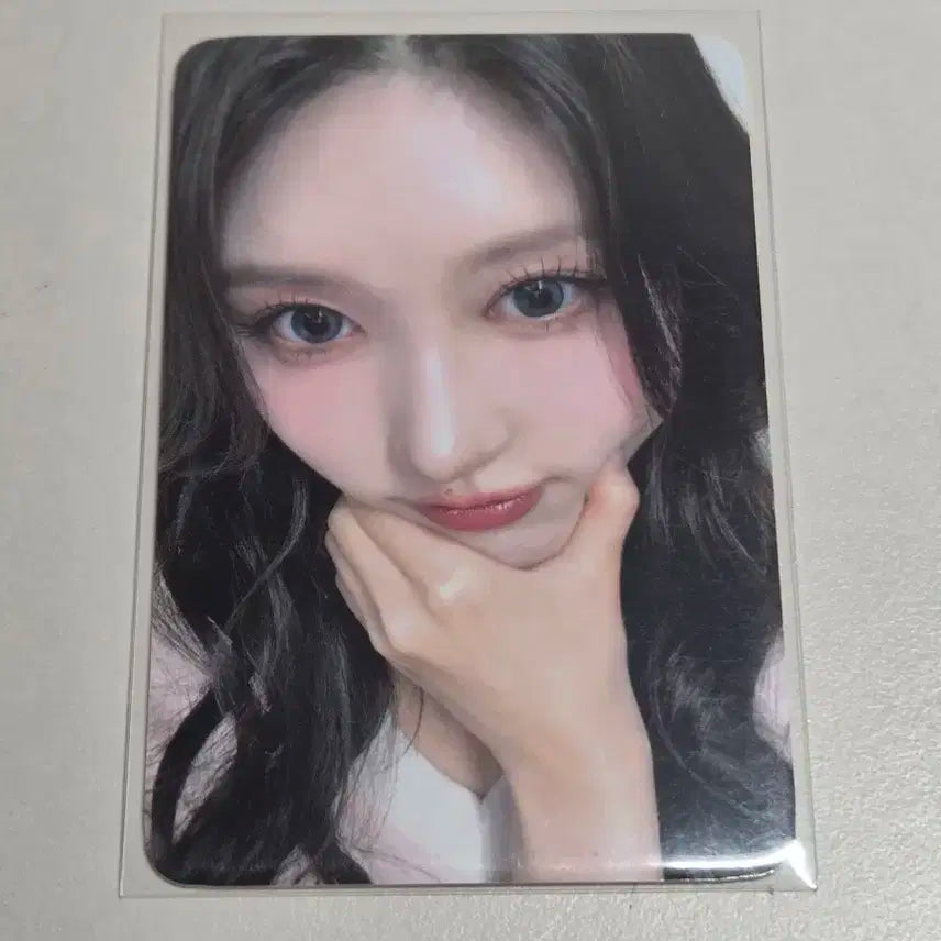 아이브 가을 포카 얼빡