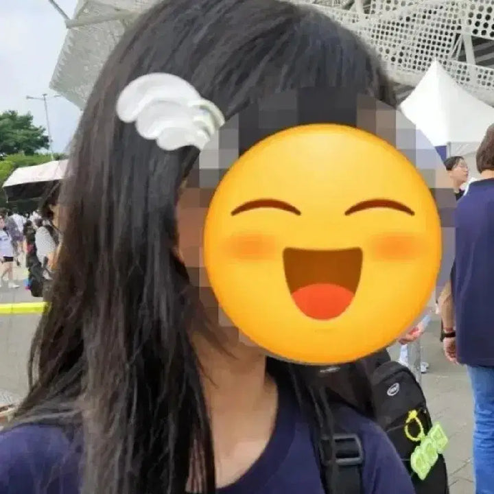 아이브 앙콘 엠디 헤어핀 양도해요! 헤어핀만 유진가을레이 원영리즈이서