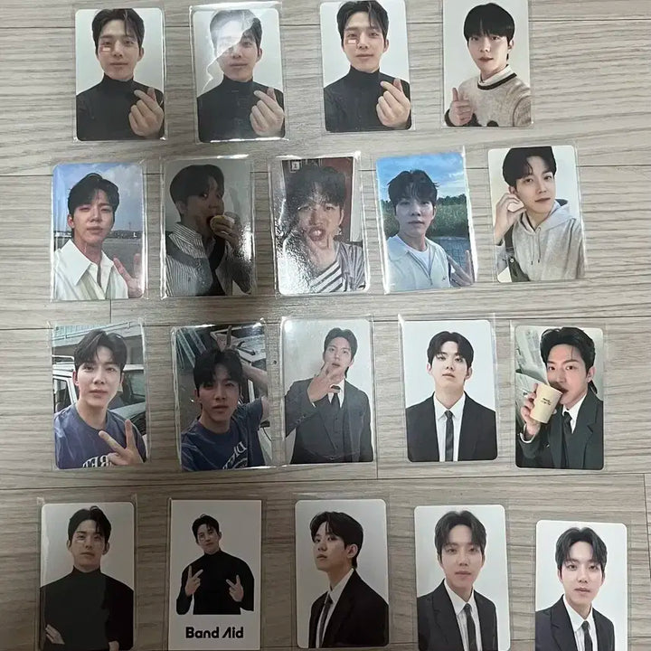 데이식스 윤도운 포카 특전시그 등 일괄