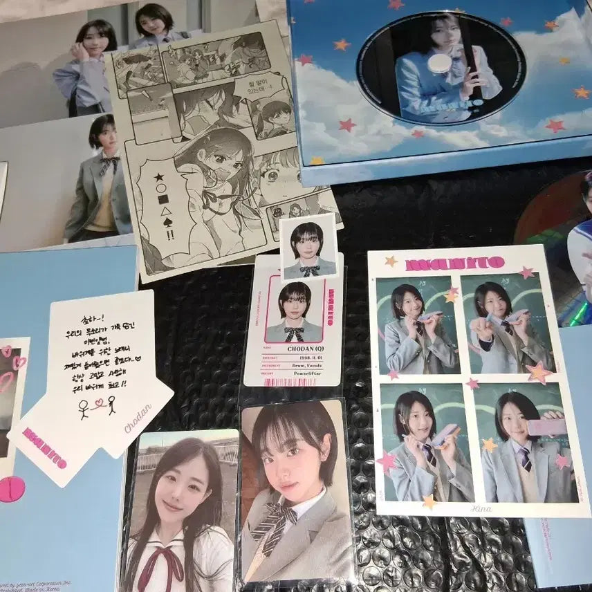 qwer 마니또앨범  싸인앨범 풀구성+포카 씨디 한장씩추가