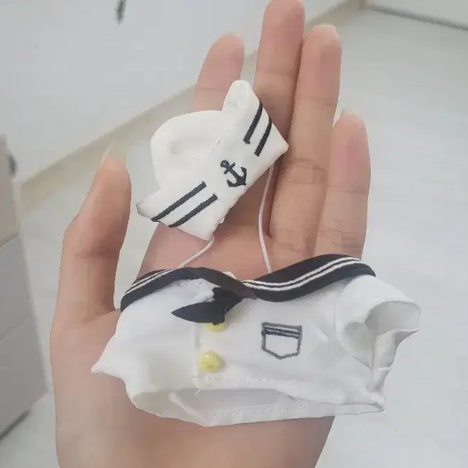 아이들 민니 인형