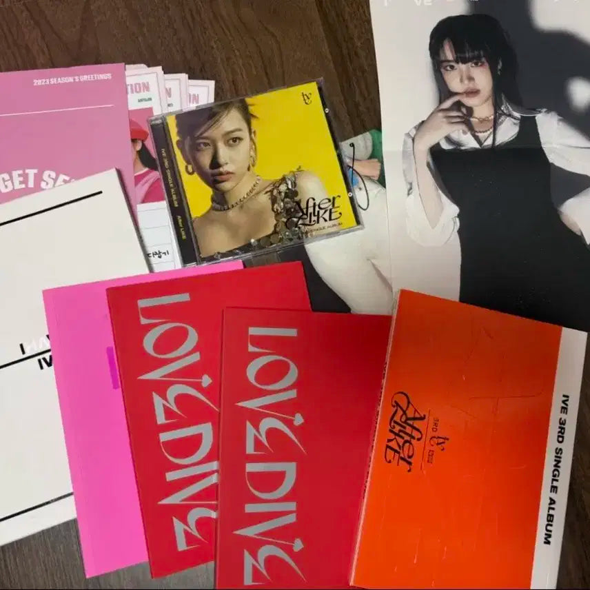 IVE 앨범 및 시즌 그리팅