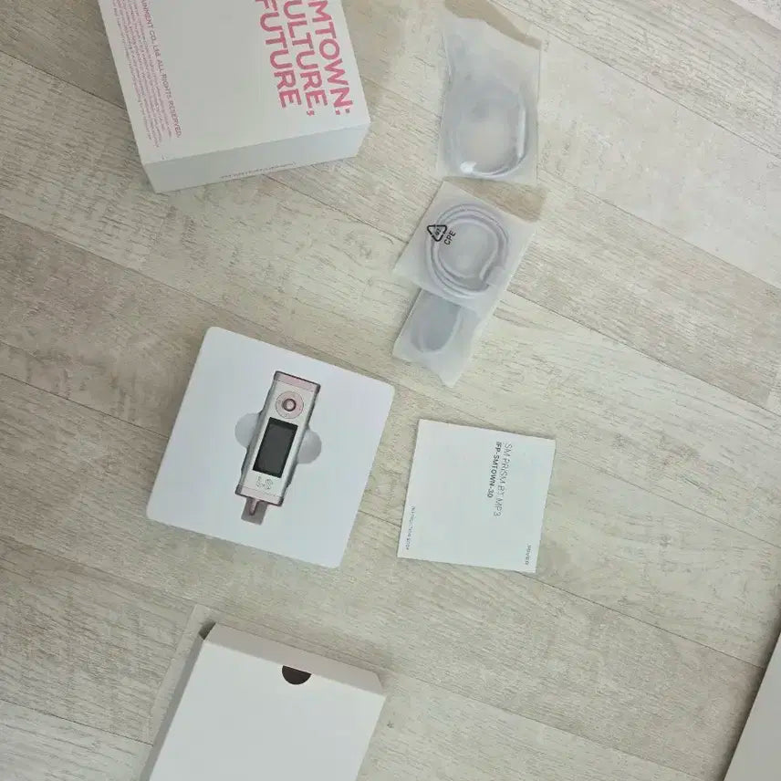 SMTOWN 2025 앨범(카리나 버전) +덤 포토카드 3장