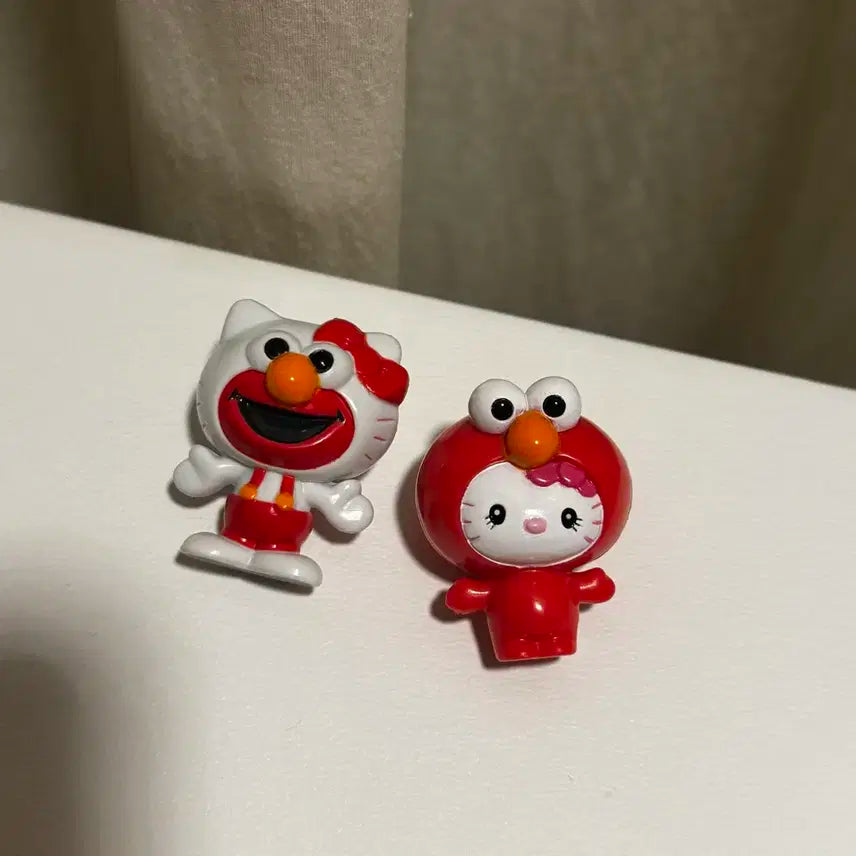 [일괄] usj 키티 엘모 콜라보 피규어