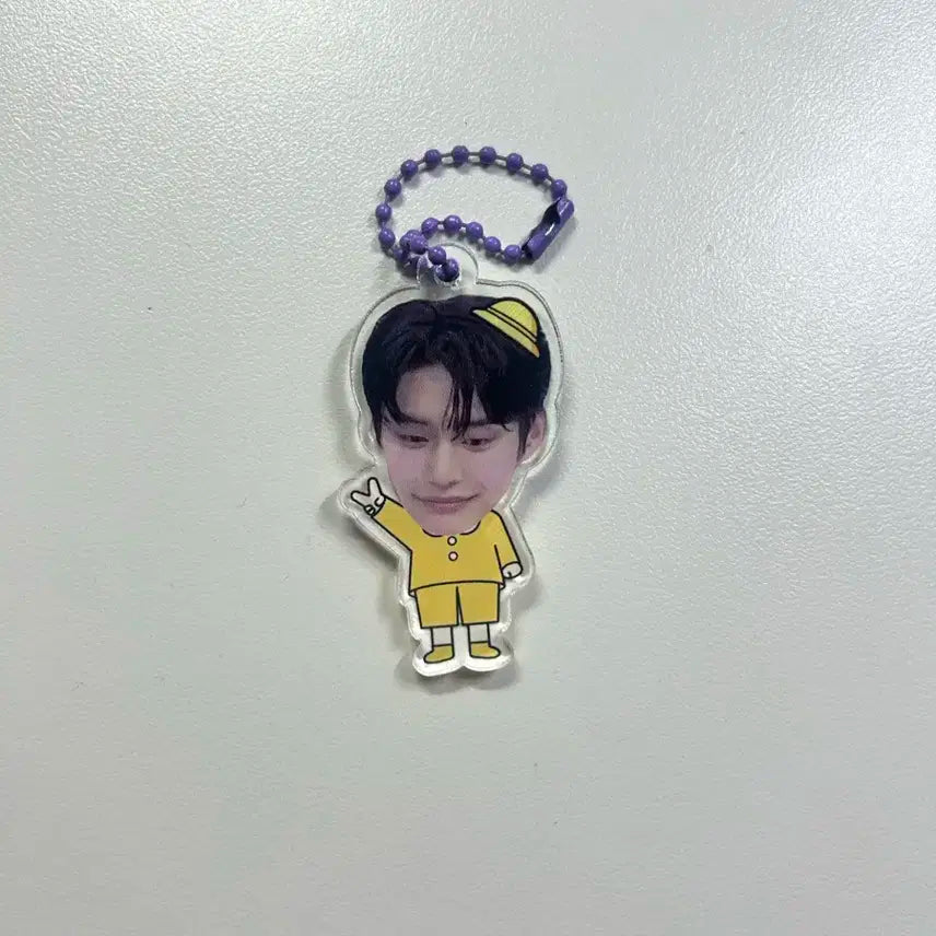 제베원 유치원 키링 지웅이 양도