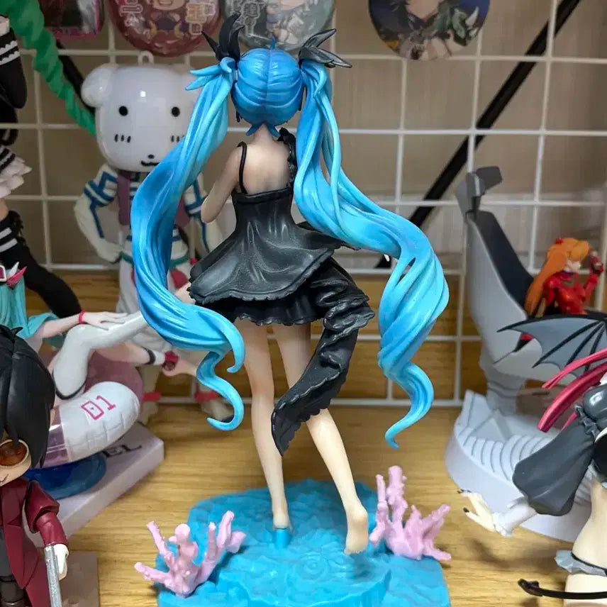 심해소녀미쿠(오른쪽 리본 떨어짐