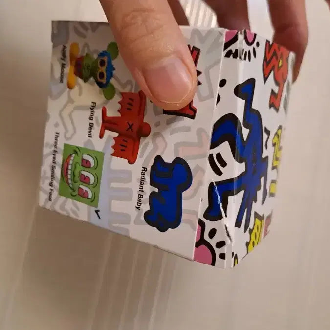 키스해링 피규어