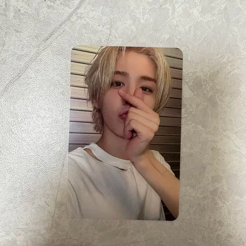 보넥도 이한 노장르 포카