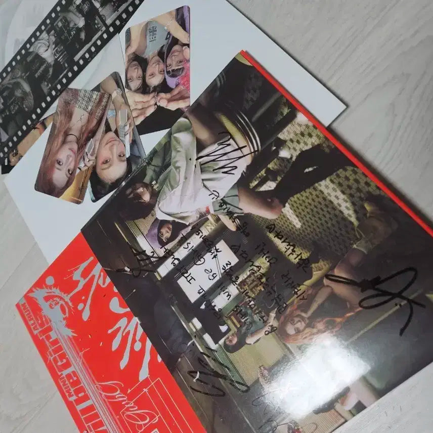 있지 ITZY girls will be girls 싸인 비매 포카 앨범