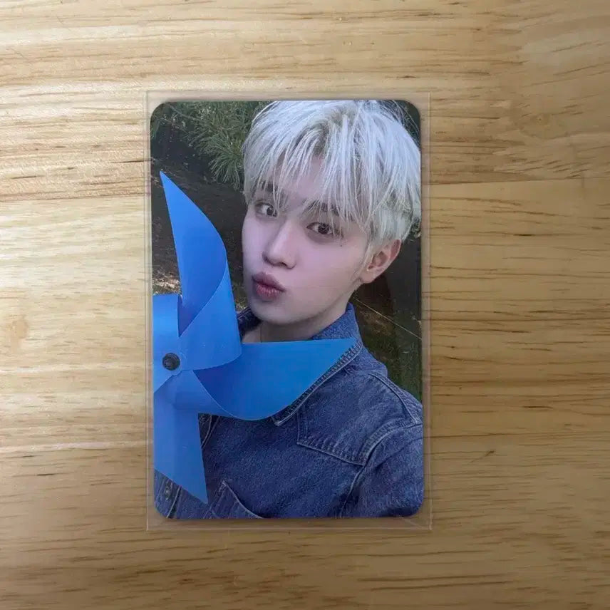 제베원 제로즈존 콘서트 1일차 김태래 포카 판매 교환