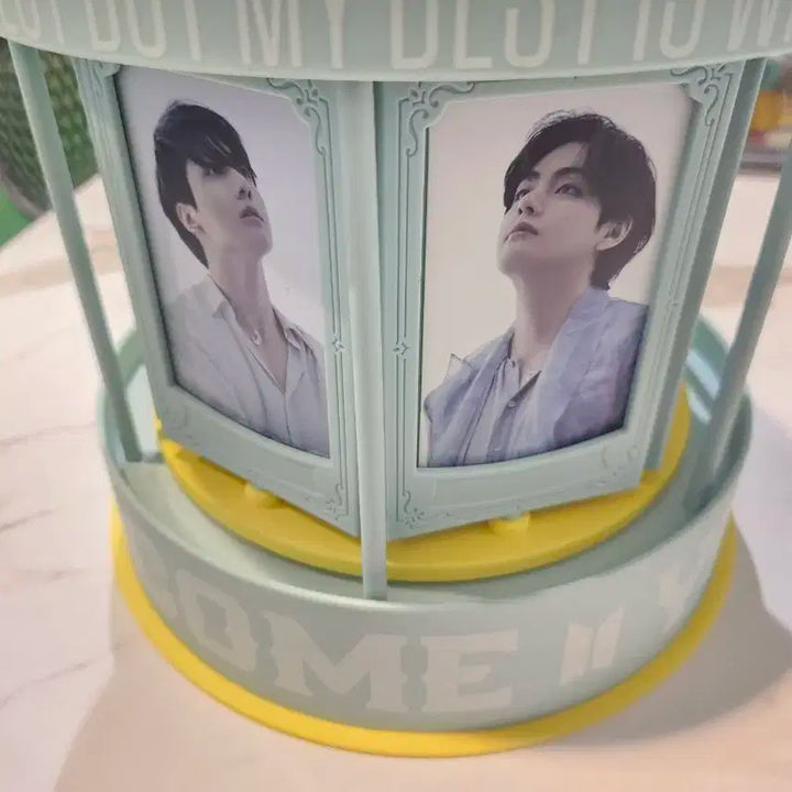 새상품) bts  Yet To Come 오르골 + 포토카드  판매합니다