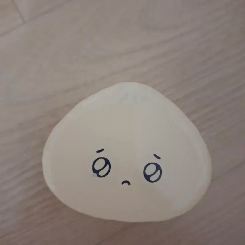 플레이브 비공식 물만두 예준 그립톡