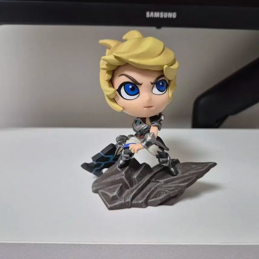 리븐 피규어 (단품)