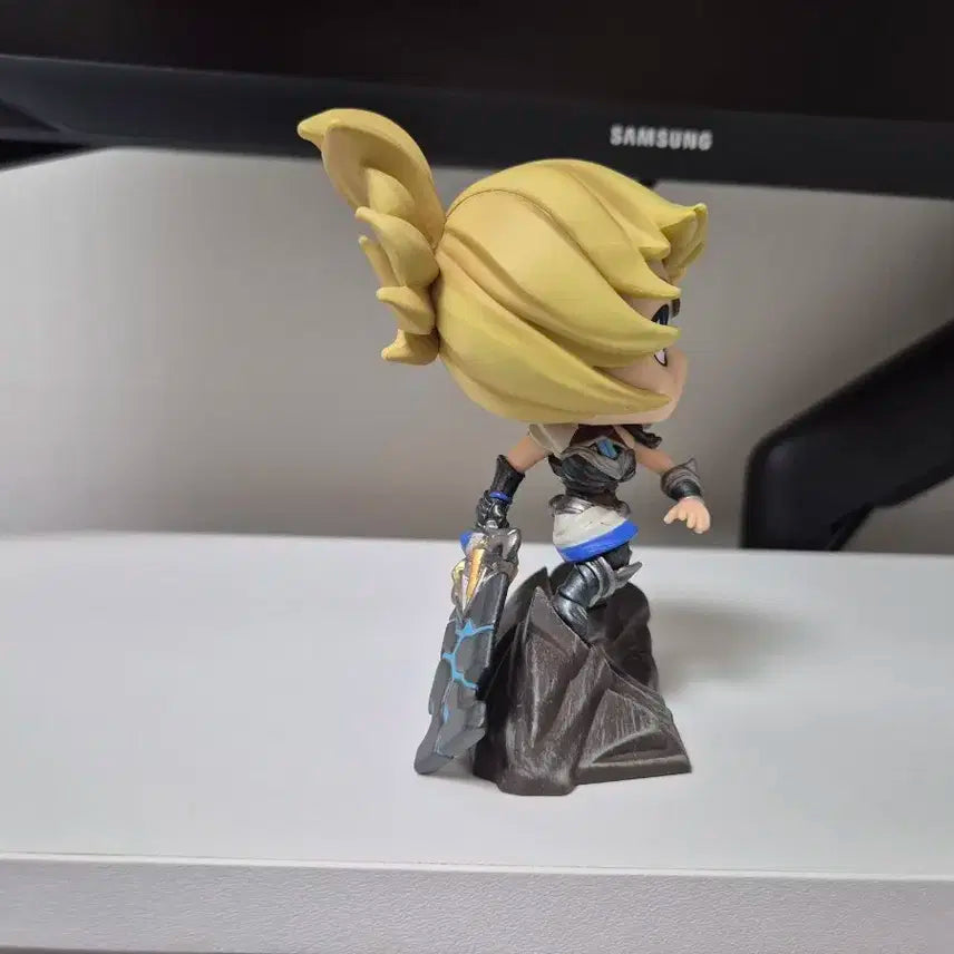 리븐 피규어 (단품)