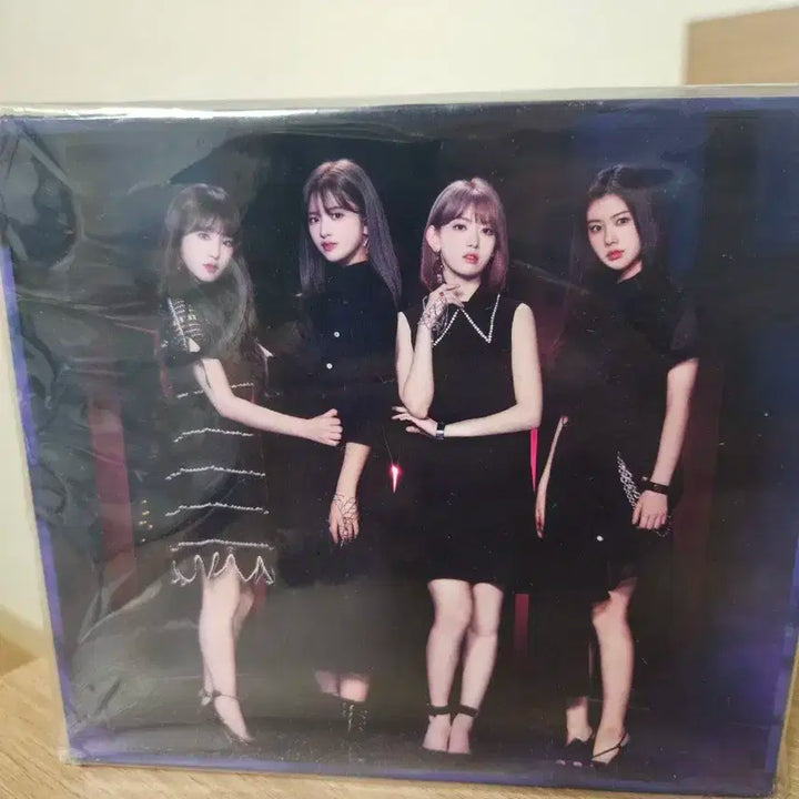 아이즈원 일본앨범 부에노스아이레스 CD박스판 판매합니다.