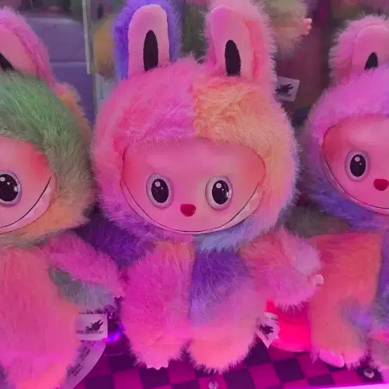 라부부 중형 25센치 정도 레인보우