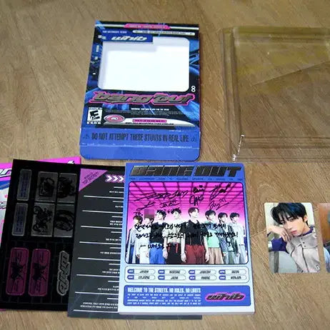 WHIB ( 휘브 ) 친필싸인 CD - 싱글앨범 4집 : BANG OUT