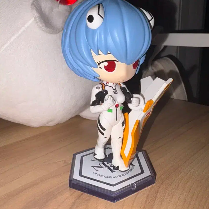 에반게리온 레이 피규어