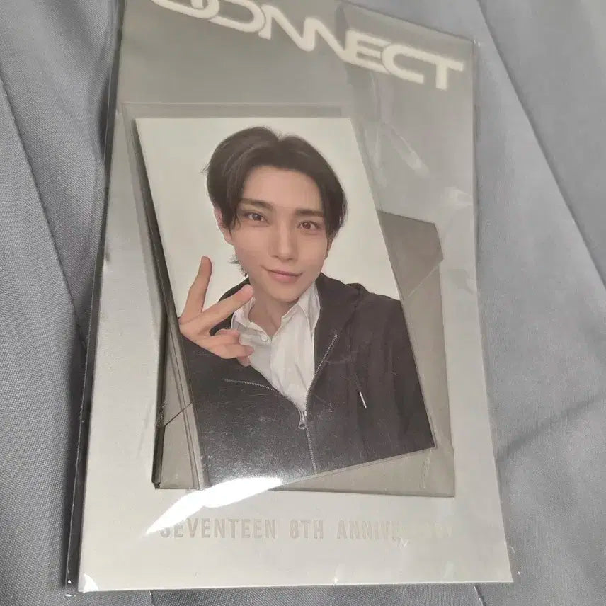 세븐틴 8주년 CONNECT 조슈아 귀걸이 포토카드