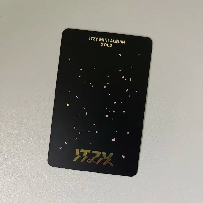 있지 류진 골드 스페셜 에디션 포카