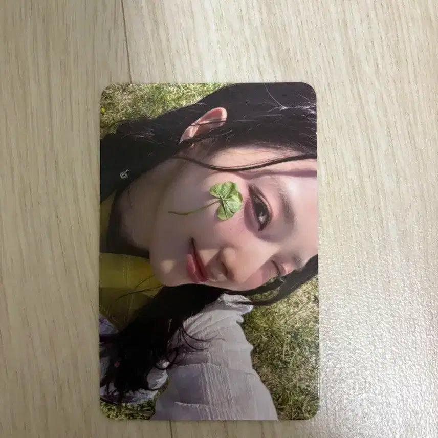 프로미스나인 프롬썸머 이새롬 포카 팔아요