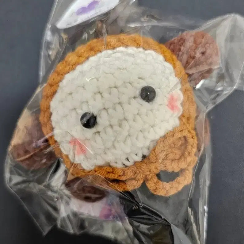 BTS BT21 슈키 아미밤 뜨개키링