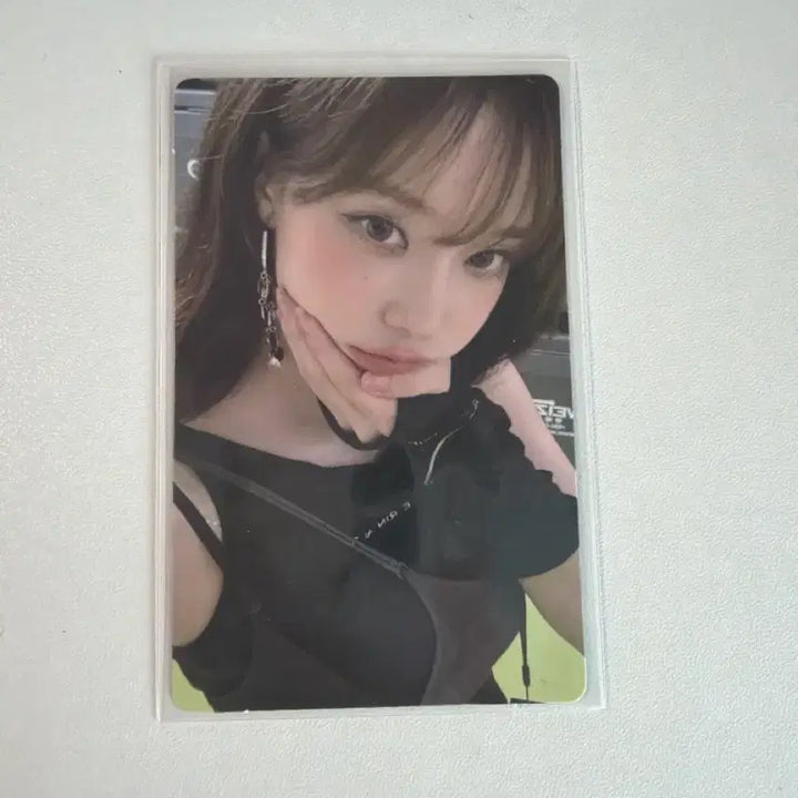 윈터 더티워크 위버스 포카 팔아요!
