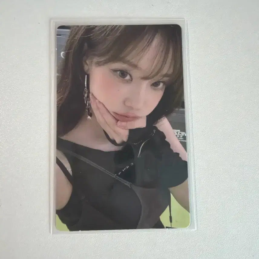 윈터 더티워크 위버스 포카 팔아요!