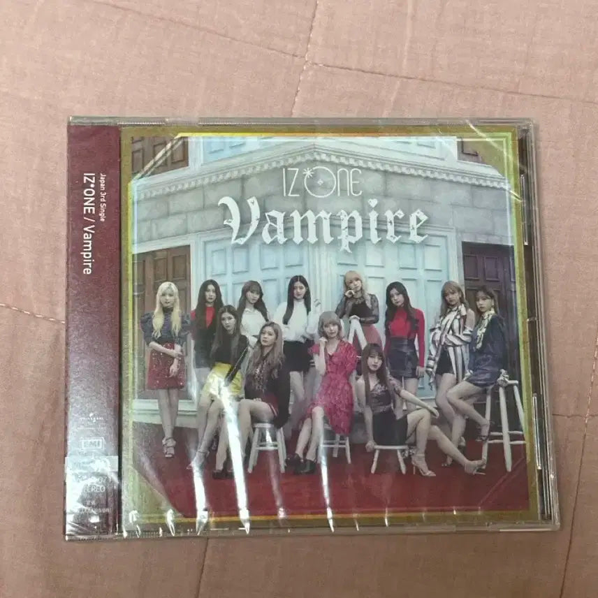 아이즈원 뱀파이어 앨범