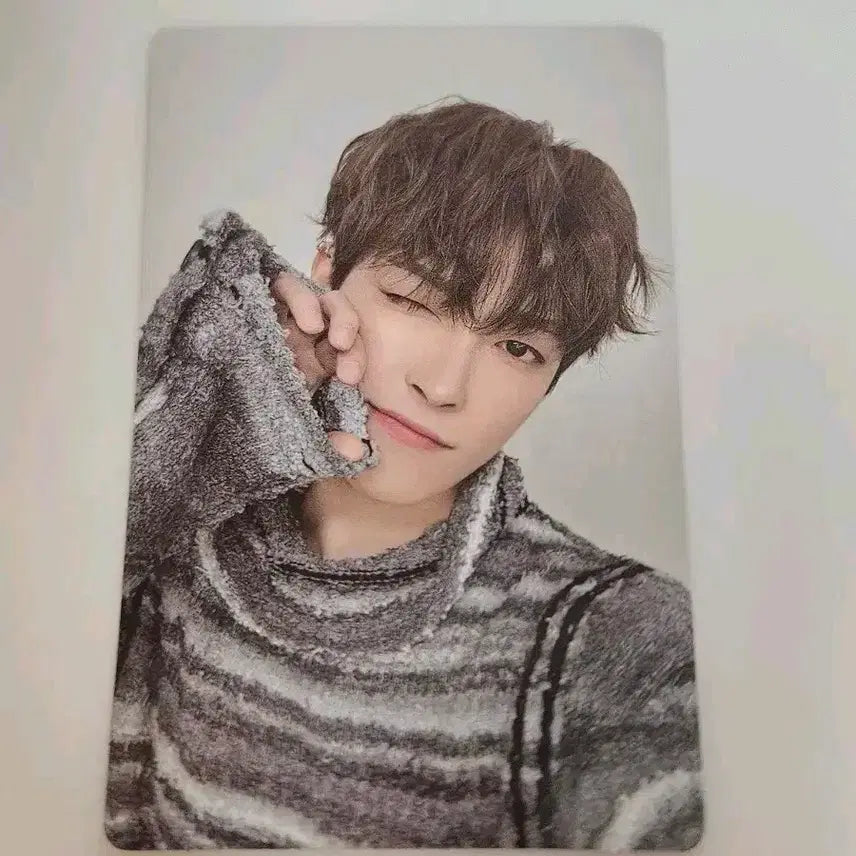 에이티즈 홍중 골든아워3 포카앨범 포토카드