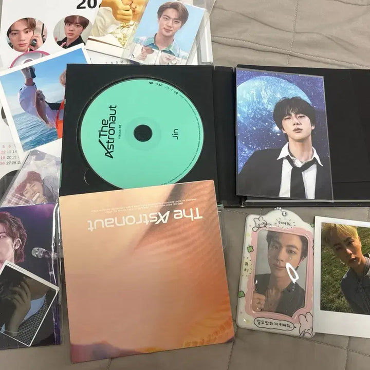 BTS 진 석진 방탄소년단 굿즈 (포토카드,스티커,앨범 등등)판매