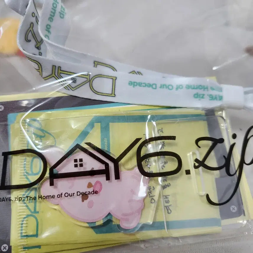 데이식스 팝업 day6.zip 입장특전 기프트 가챠 컨페티