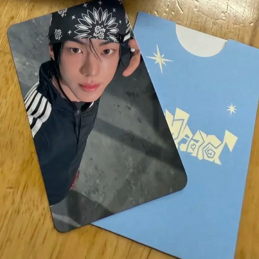 투어스 도훈 플레이하드 공방포카 포토카드 양도합니당