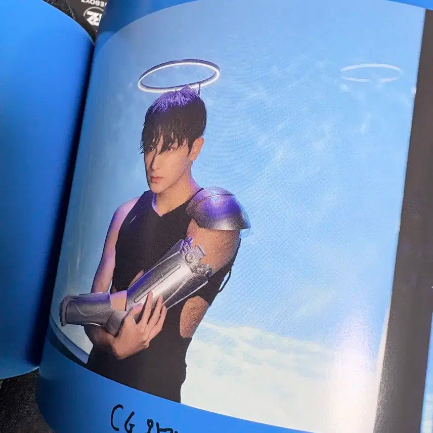 더보이즈 현재 포카 20매+로투킹 포토북