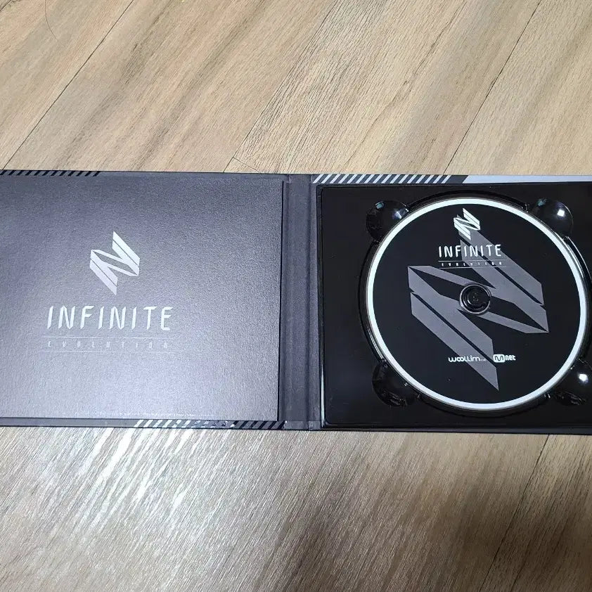 인피니트 미니 2집 에볼루션 EVOLUTION