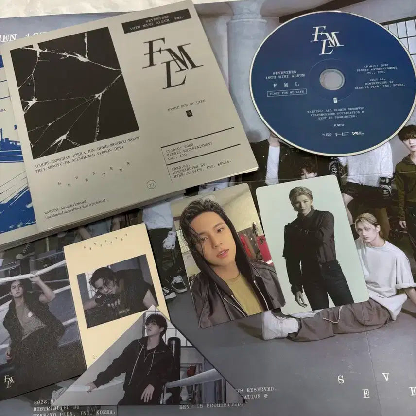 세븐틴 개봉 앨범 구성품 그대로 팔아요