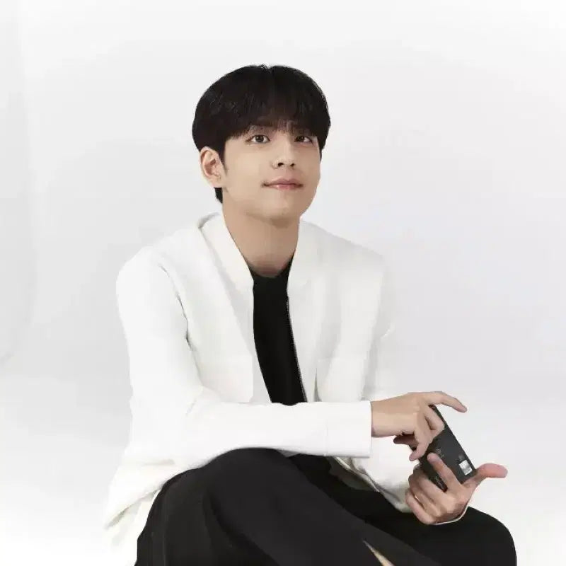원필이 직접 찍은 필름사진 인화본 빌리프렌즈