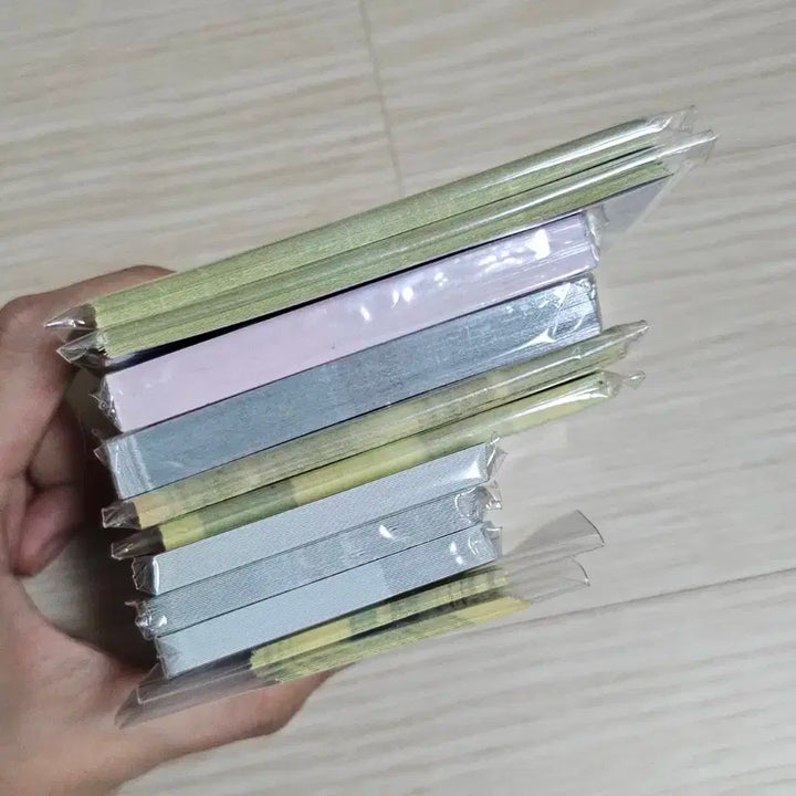 황민현 비공굿 판매  / 뉴이스트 워너원 포카