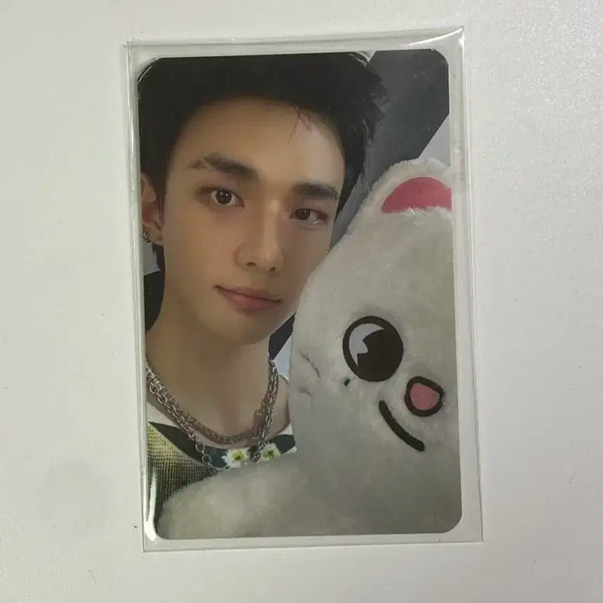 스트레이키즈 현진 앙콘 셀레브레이트 팝업스토어 4만원 포카 양도 판매