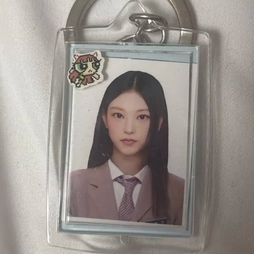 뉴진스 해린 시즌그리팅 증명사진 키링