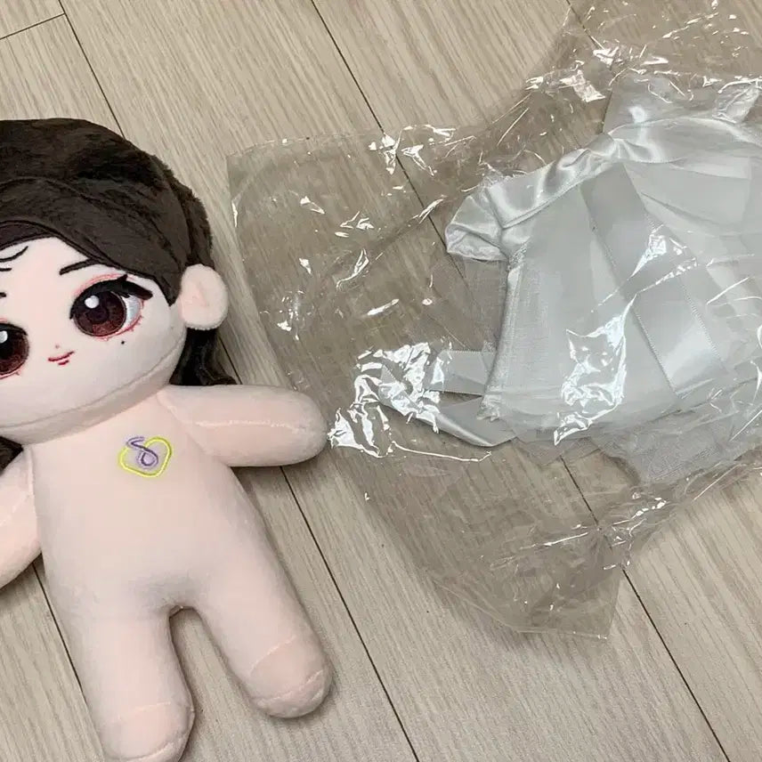 아이유 인형(지혜유)