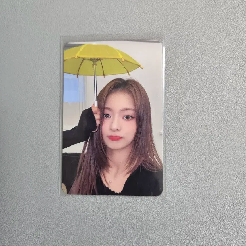 프로미스나인 이나경 우산 포카