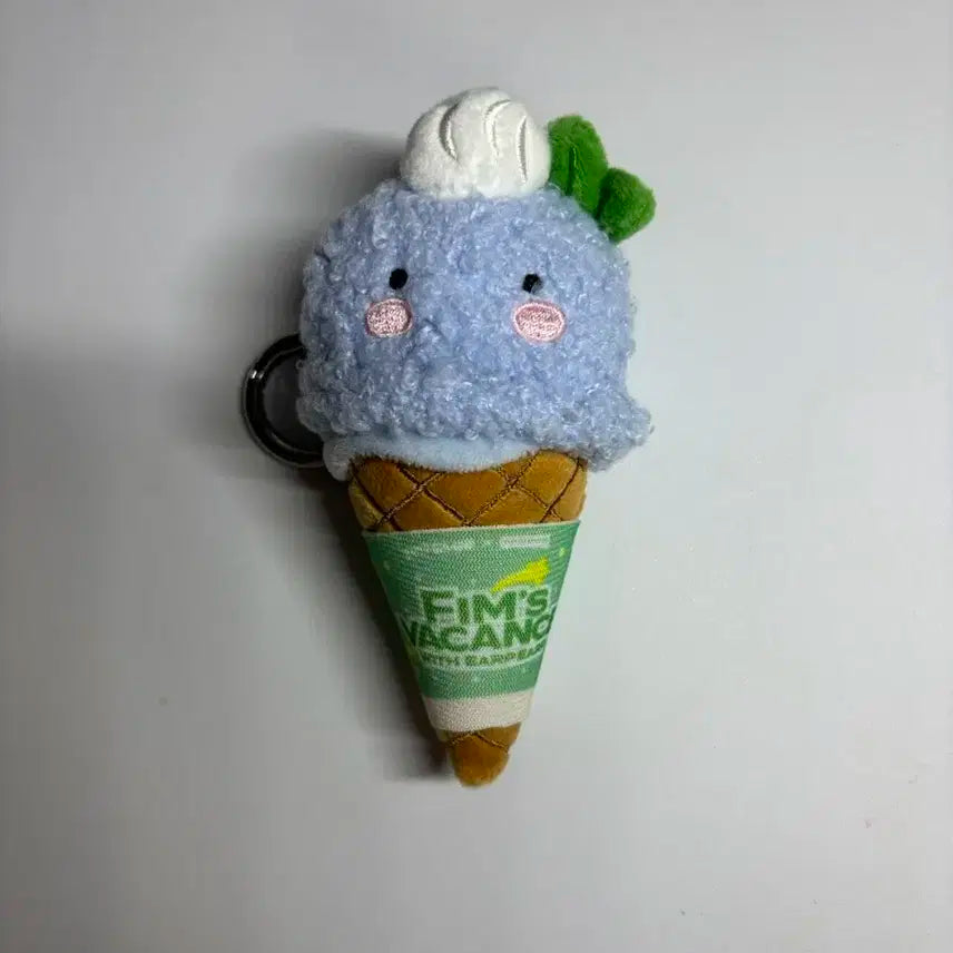 르세라핌 허윤진 핌즈클럽 인형 판매 합니다