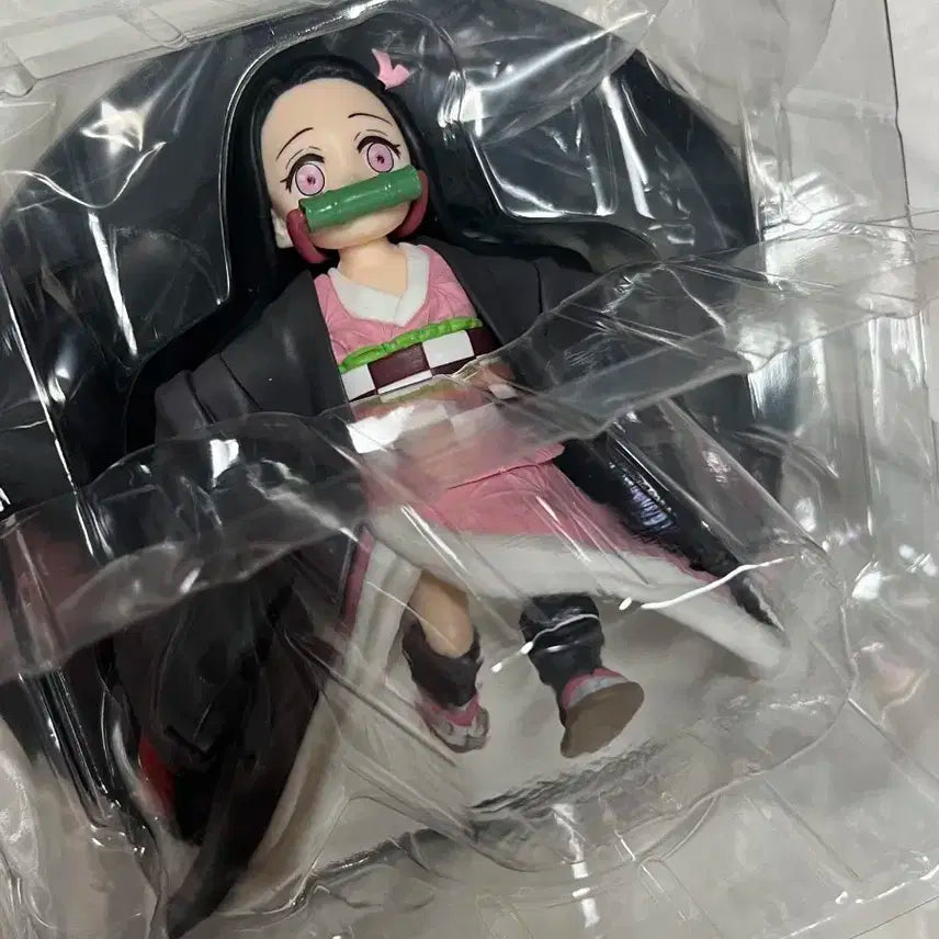작아진네즈코피규어