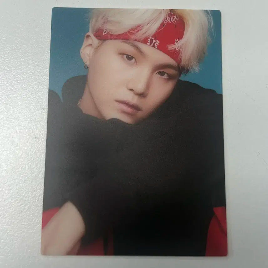 방탄 슈가 더베스트 재팬 통상반 유니버셜 포카