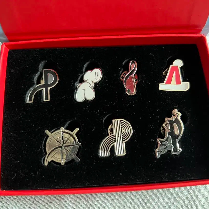 해피 플레이브 데이 뱃지 세트