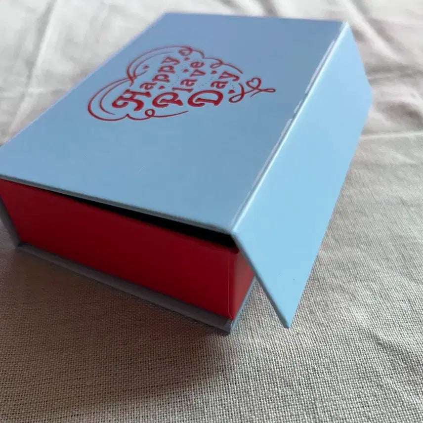 해피 플레이브 데이 뱃지 세트